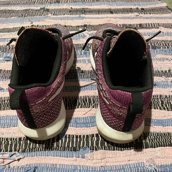 Nike Flyknit Roshe run - Picture 2 of 5